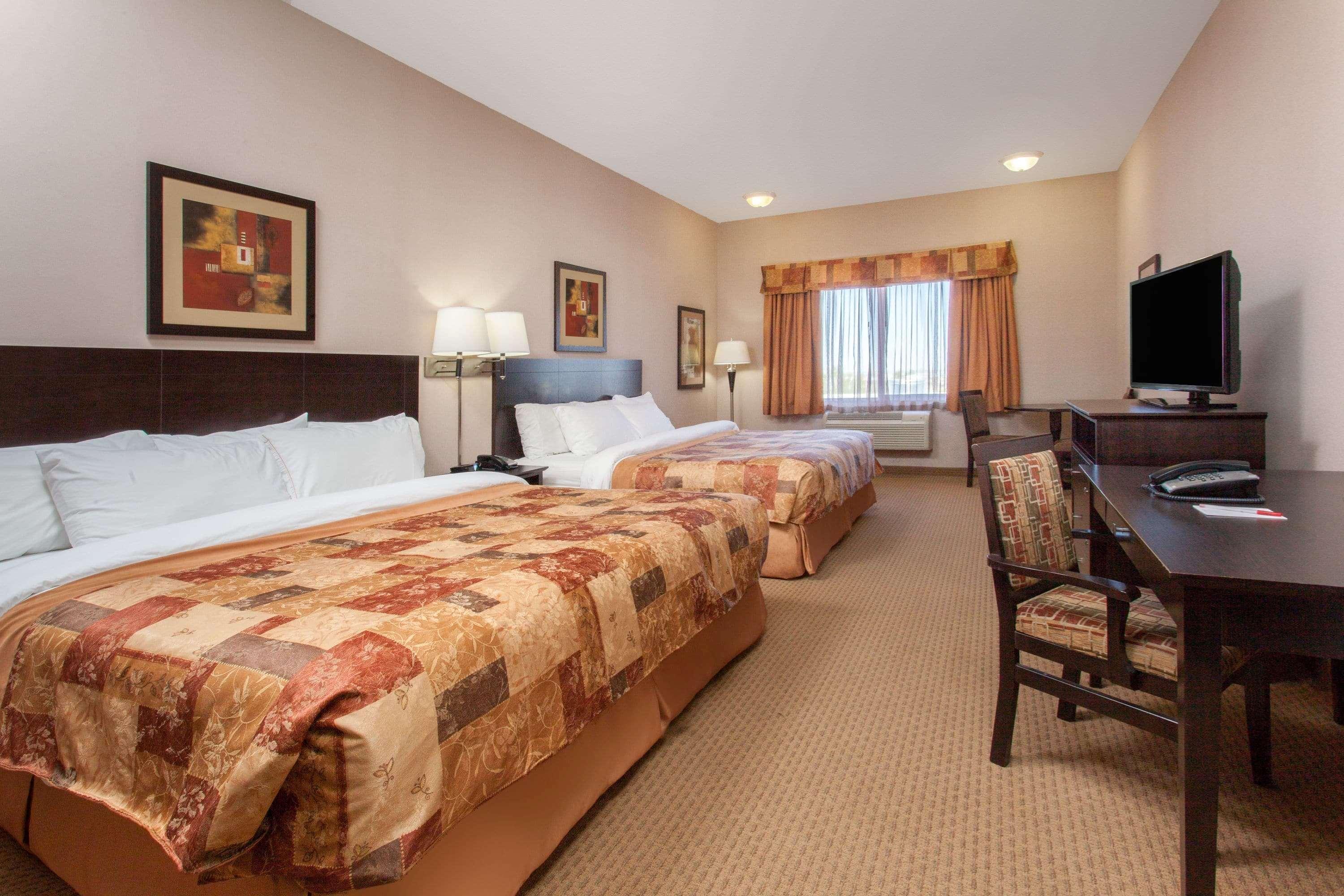 Ramada By Wyndham Brooks Otel Dış mekan fotoğraf